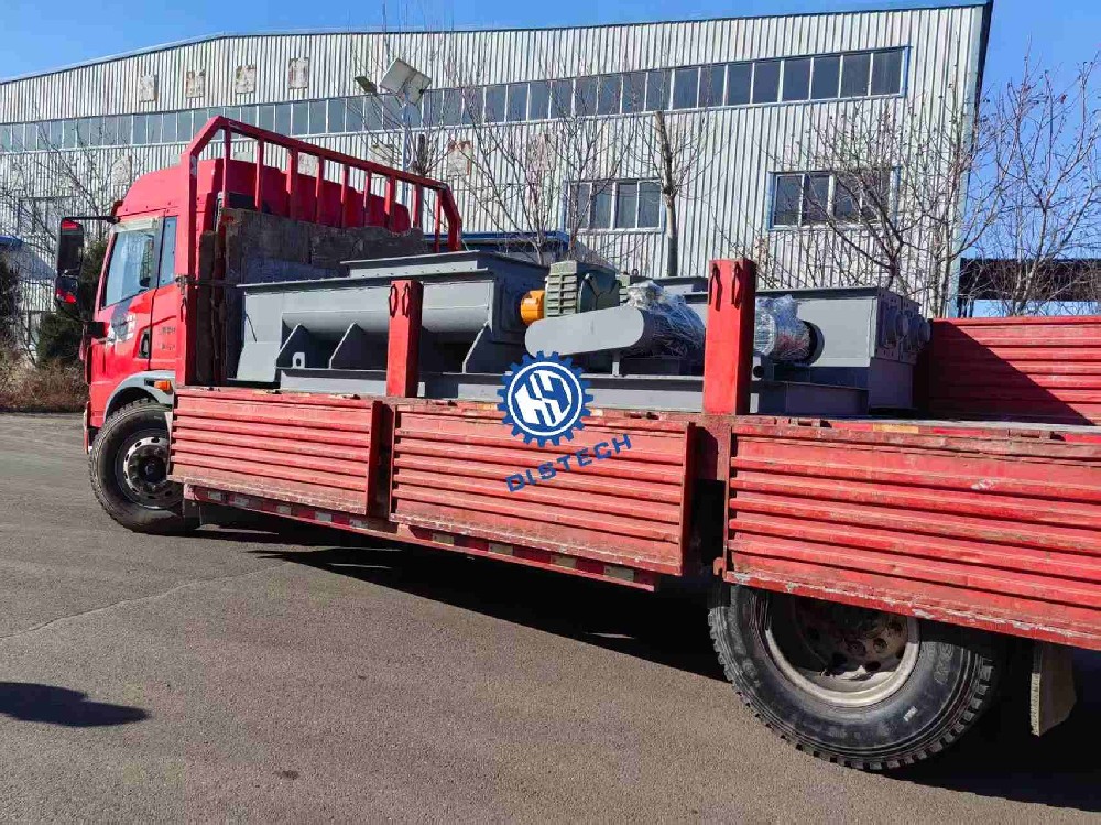 生物质菌料 菌糠双螺旋给料机2台发货