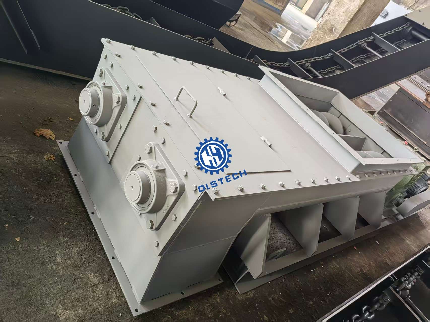 菌料 菌糠生物质双螺旋给料机2台发货